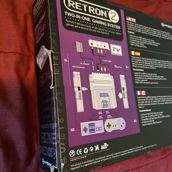 Retron 2 two in one gaming system play all your classic NES and SNES faves - NIB - Picture 4 of 7